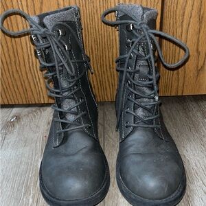 Stylish Black Lace-Up Women's Boots